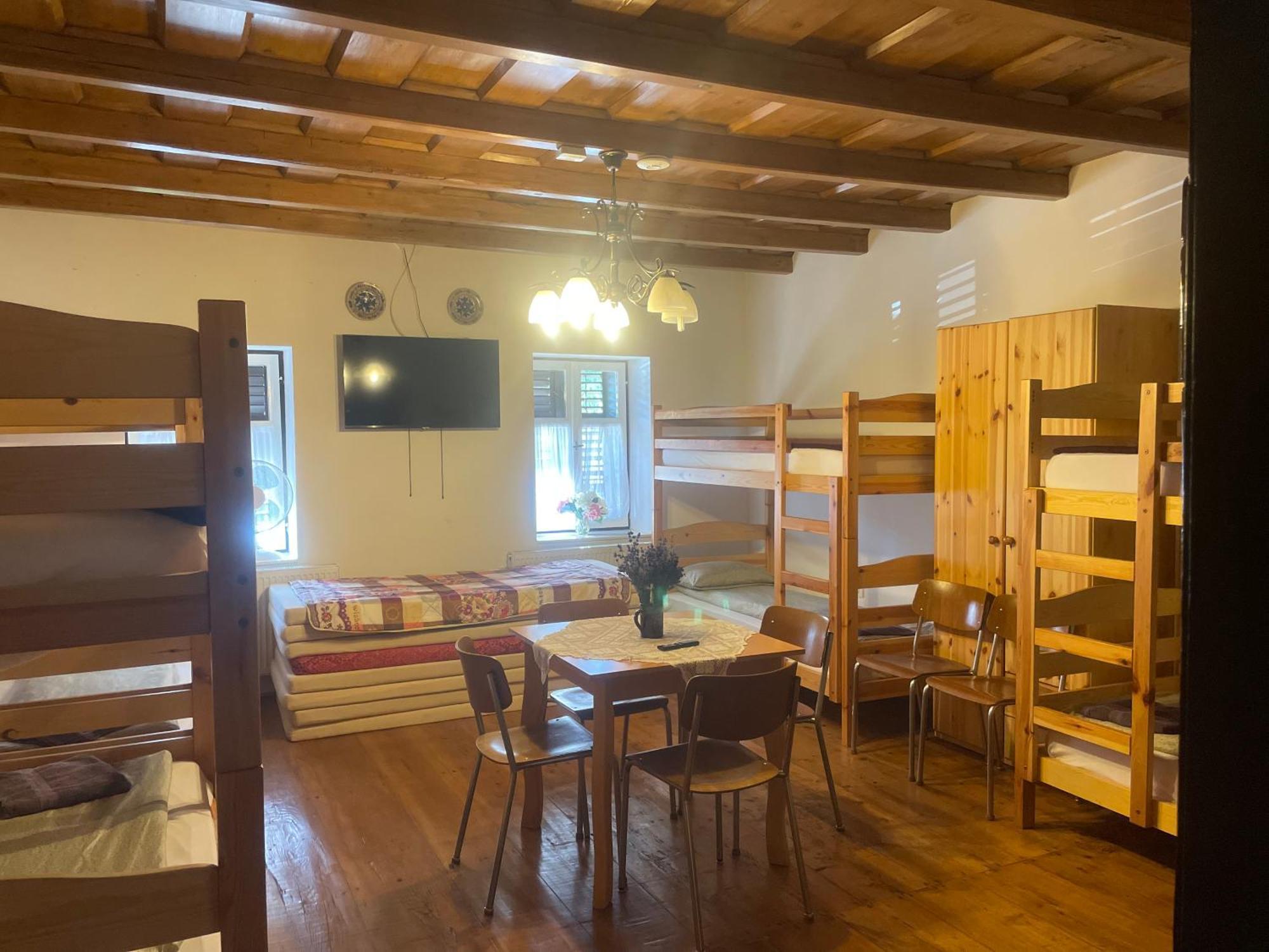 Almosdi Topart Vendeghaz Bagian luar foto