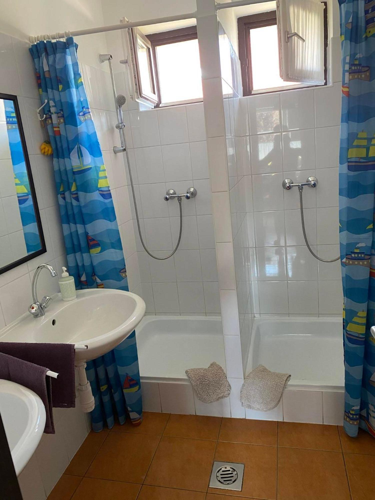 Almosdi Topart Vendeghaz Bagian luar foto